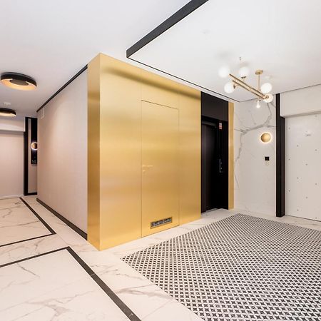Apartment Old Town Krowoderska With Free Underground Garage คราคูฟ ภายนอก รูปภาพ
