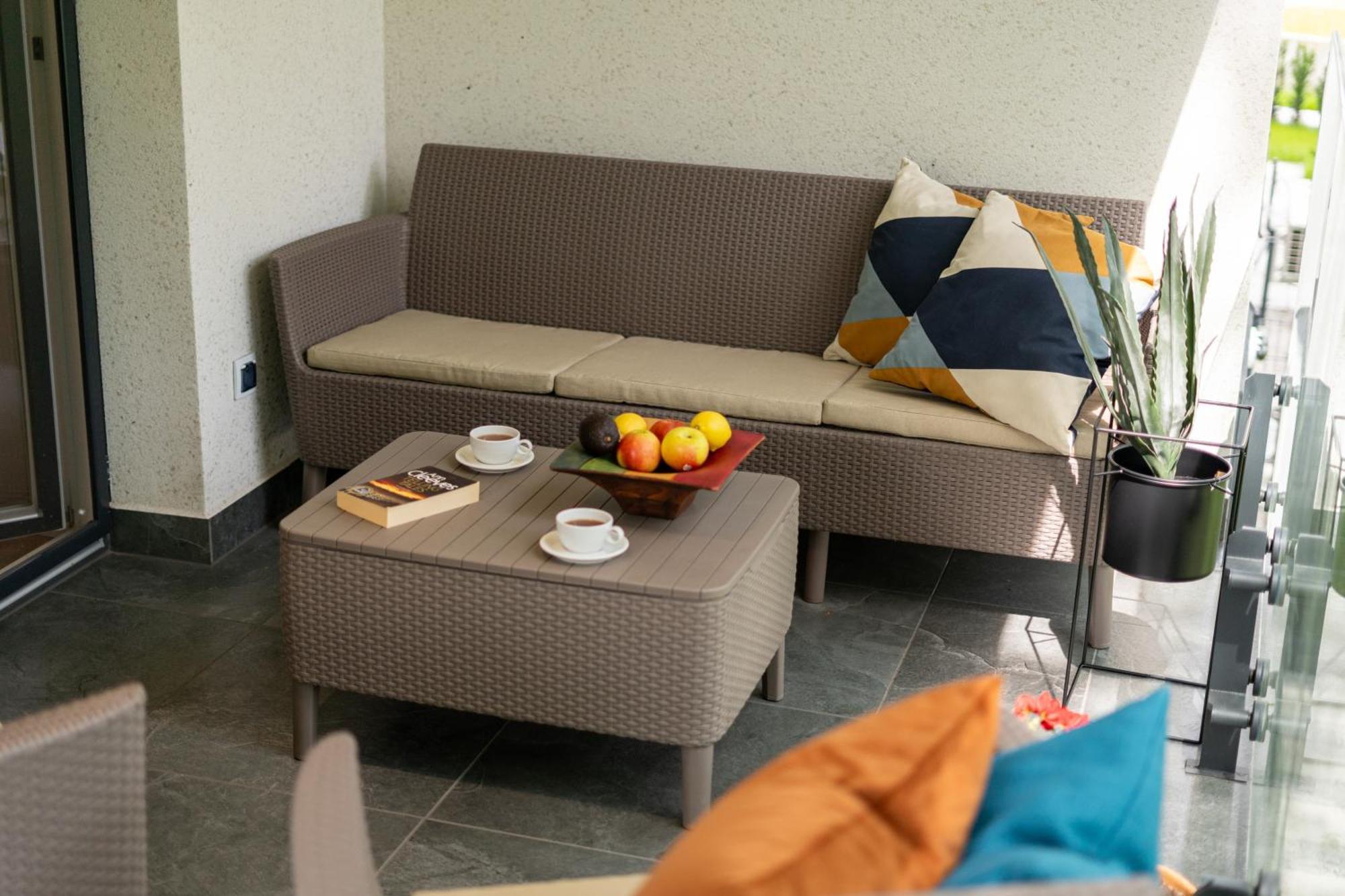 Apartment Old Town Krowoderska With Free Underground Garage คราคูฟ ภายนอก รูปภาพ